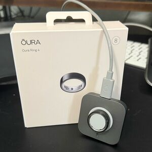 Oura Ring 4 – Size 8 – Sleep & Health Tracker - black